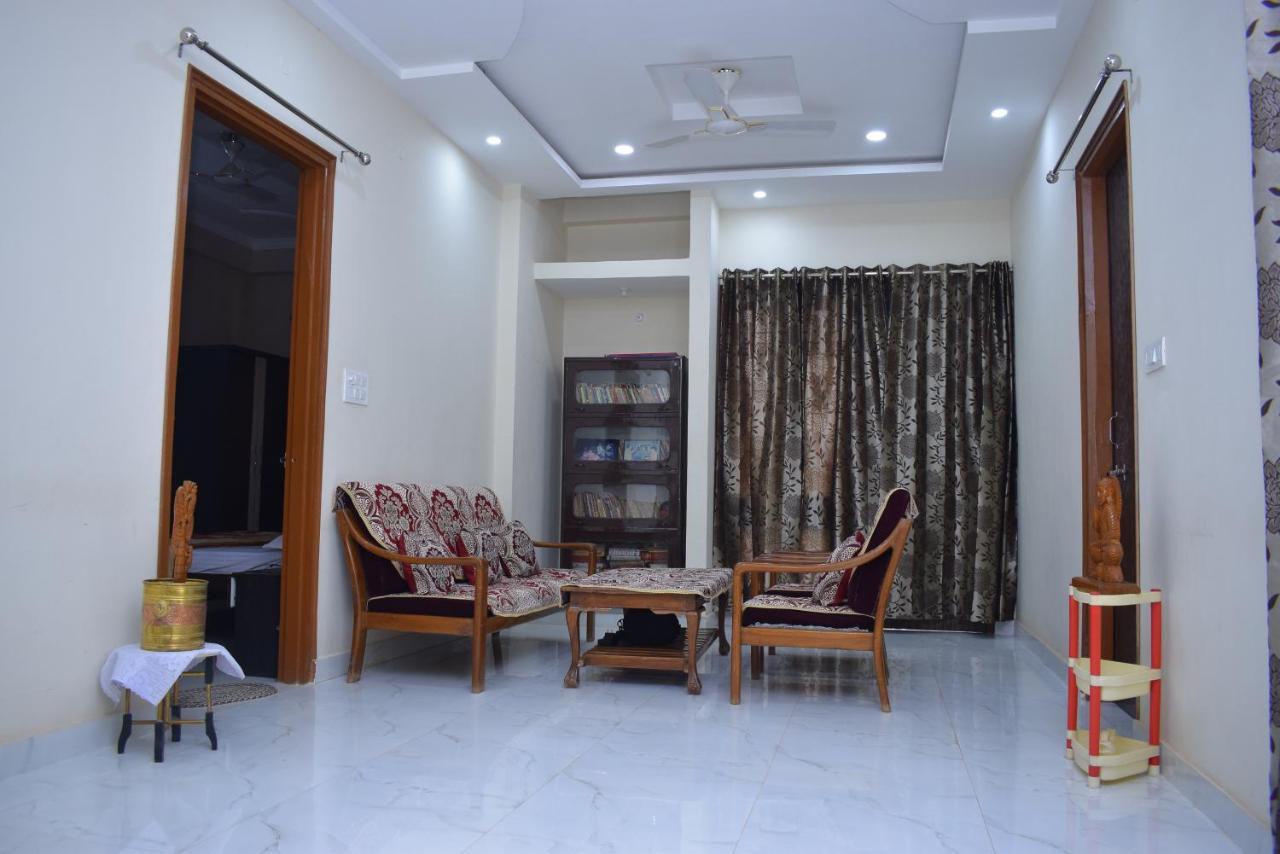 Govind Niwas Home Stay Gválijar Exteriér fotografie