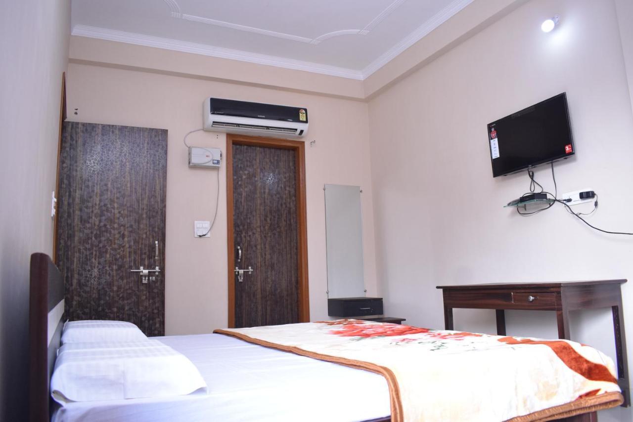 Govind Niwas Home Stay Gválijar Exteriér fotografie